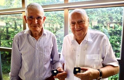 Die ausgezeichneten Club-Mitglieder Konrad Annasohn und Walter Isler (v.l.; Foto: RC Basel-Wettstein)